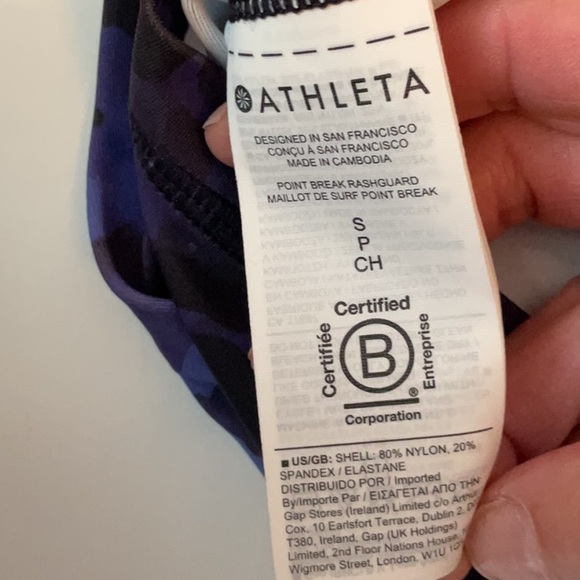 Athleta Point Break Rashguard - Picture 5 of 9